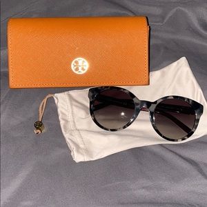 ☀️Tory Burch Sunglasses☀️